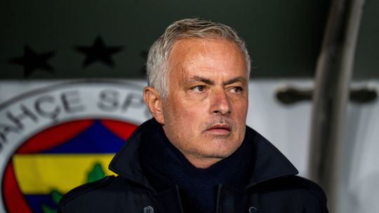 Mourinho após aproximação à liderança: «Deixem-me trabalhar em paz»