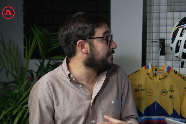 «É difícil encontrar um atleta que faça tanto pela sua modalidade como Pogacar pelo ciclismo»