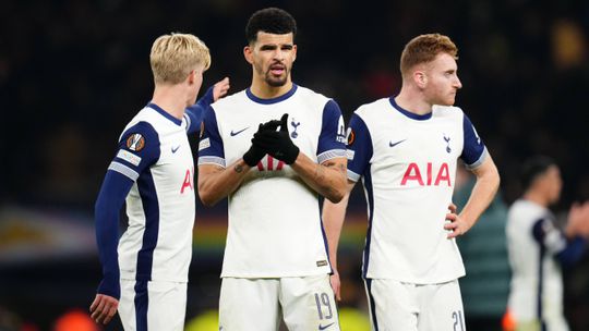 Jogador do Tottenham chegou ao estádio e treinador... mandou-o para casa