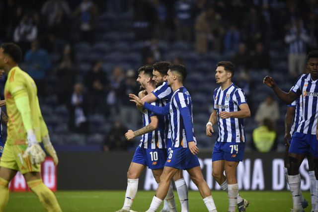 FC Porto-Casa Pia: dragões regressam às vitórias e aproximam-se do Sporting