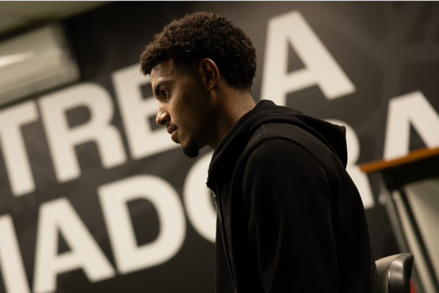Em conversa com A BOLA, Otávio Galdino confessa-se satisfeito por sentir ser aposta por parte do Estrela da Amadora. Foto: Roberto Correia/Estrela da Amadora SAD