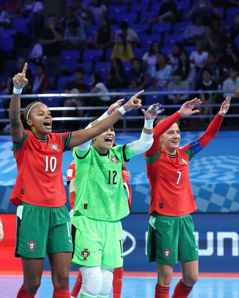 Festa depois do Portugal-Itália - Foto: FPF