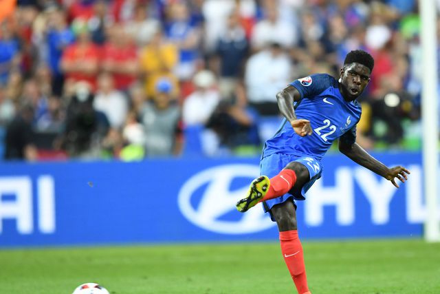 Samuel Umtiti, antigo defesa-central francês, na final do Euro 2016 frente a Portugal