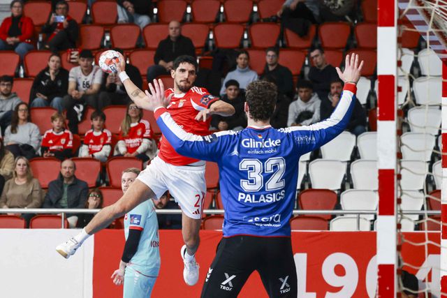 Benfica falha assalto ao primeiro lugar do grupo na Liga Europeia (foto SL Benfica)