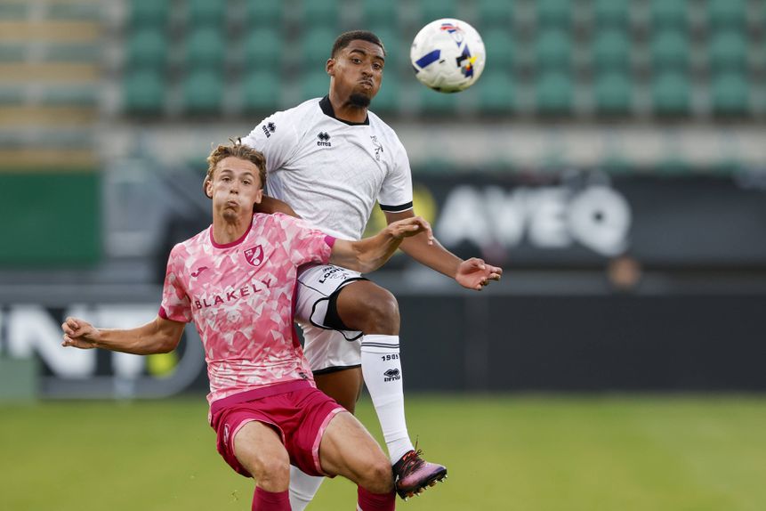 O Estoril aguarda por esclarecimentos relativamente ao processo judicial que envolve Philippe Lanquetin antes de avançar para quaisquer procedimentos disciplinares. Foto: IMAGO