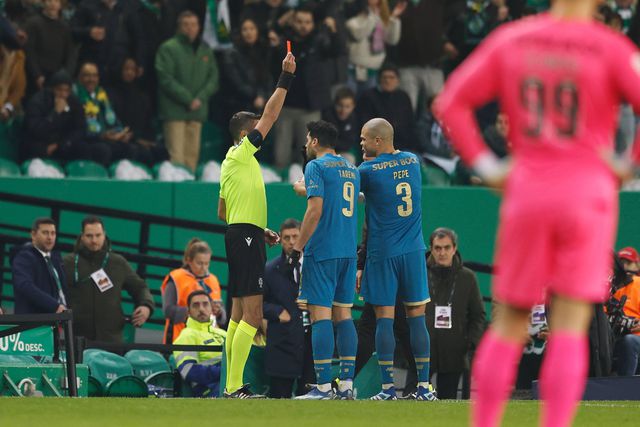 Liga portuguesa é a segunda com mais expulsões no top-10 europeu