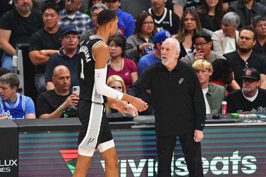 NBA: Wembanyama entrou em jogo contra a vontade do treinador