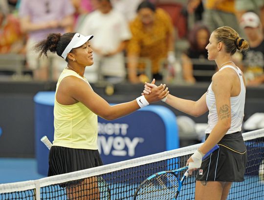 Pliskova opera reviravolta frente a Osaka no WTA 500 de Brisbane