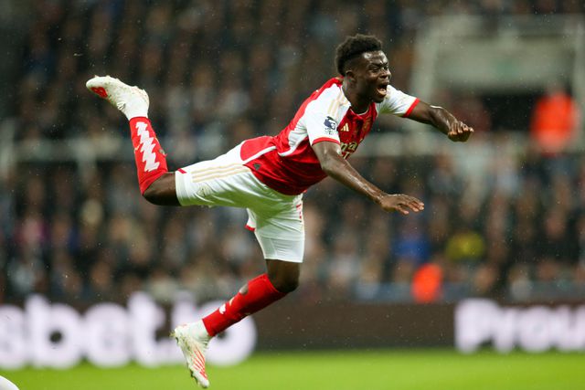 Arsenal fez queixas aos árbitros ingleses por causa de Bukayo Saka