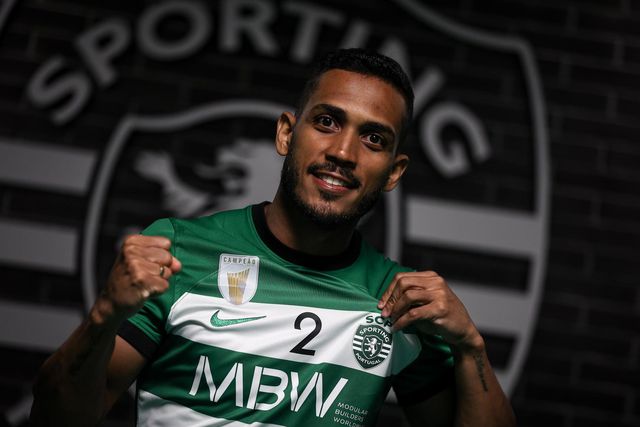 Tatinho oficializado no Sporting