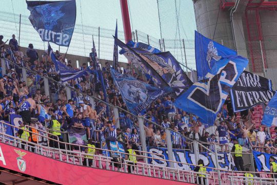 FC Porto multado por roubo dos adeptos a bar no Estádio da Luz