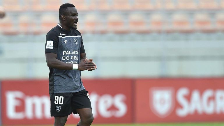 UD Leiria: Paul Ayongo é reforço garantido no Lis