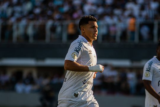 Benfica: Marcos Leonardo esperado em Lisboa esta quinta-feira