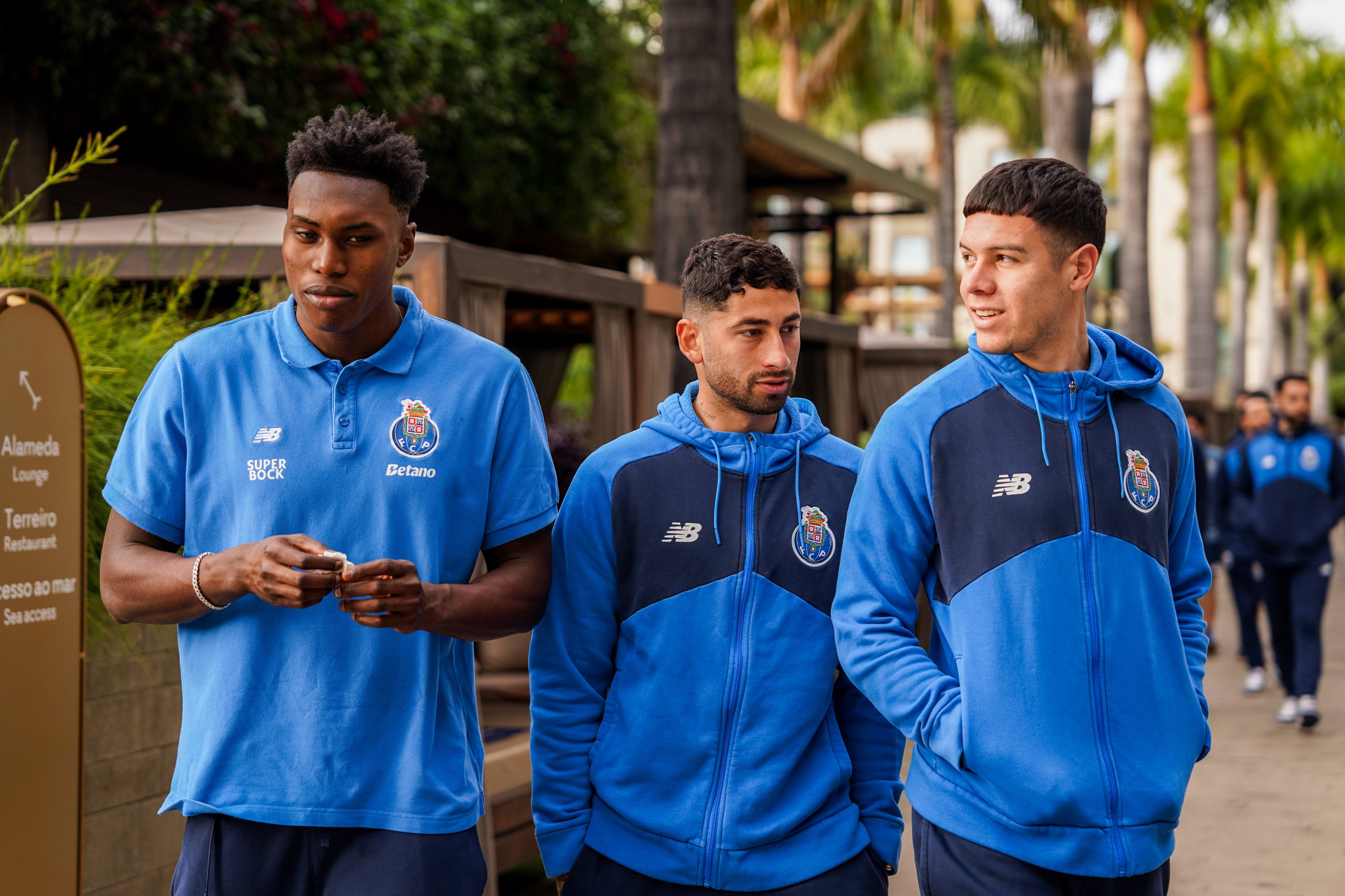 Vídeo: jogadores do FC Porto passeiam em dia de jogo