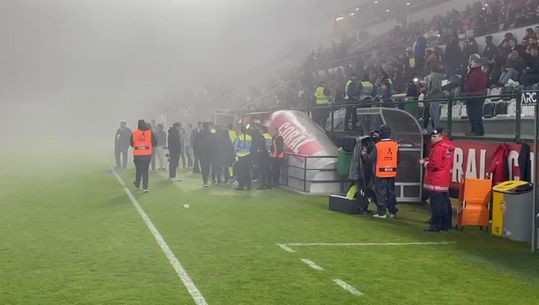 Nacional-FC Porto adiado por causa do nevoeiro