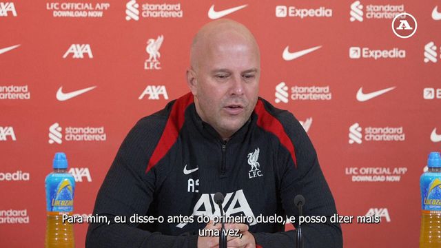 Os elogios de Arne Slot para Ruben Amorim