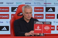 Mourinho reage às palavras de Ian Cathro: «Está a deixar a sua marca»