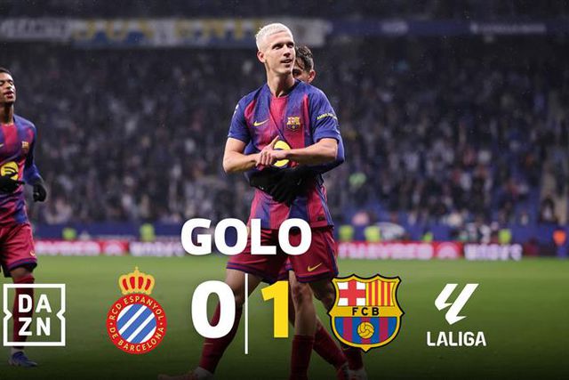 Guarda-redes pregado ao relvado: Olmo desbloqueia dérbi catalão com golaço