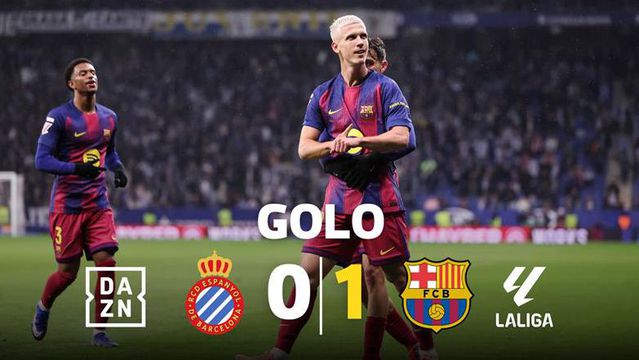 Guarda-redes pregado ao relvado: Olmo desbloqueia dérbi catalão com golaço