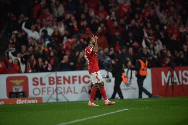 Pavlidis festeja o segundo golo da partida