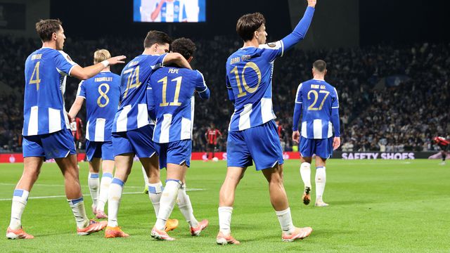 Dragões perseguem marco histórico nos Açores - Foto: FC Porto