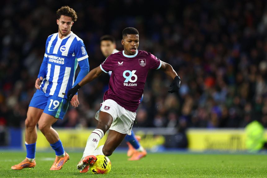 Florentino com a camisola do Burnley