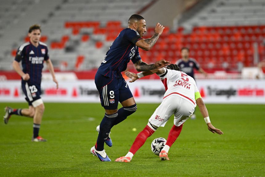 Tolisso em ação pelo Lyon diante do Mónaco