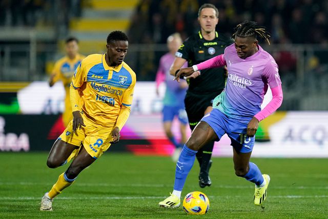 Serie A: assistência de Rafael Leão e duas reviravoltas na vitória do Milan