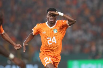 CAN: Costa do Marfim vence Mali com um jogador a menos durante 75 minutos