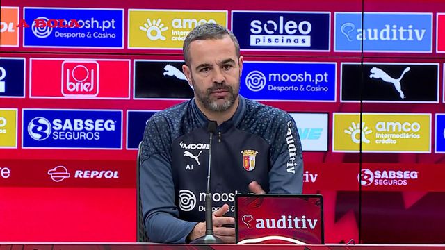 «Temos a ambição de lutar por objetivos altos, mas também temos de olhar para trás de nós»