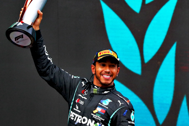 Hamilton: «Vou viver outro sonho de infância e conduzir um Ferrari»