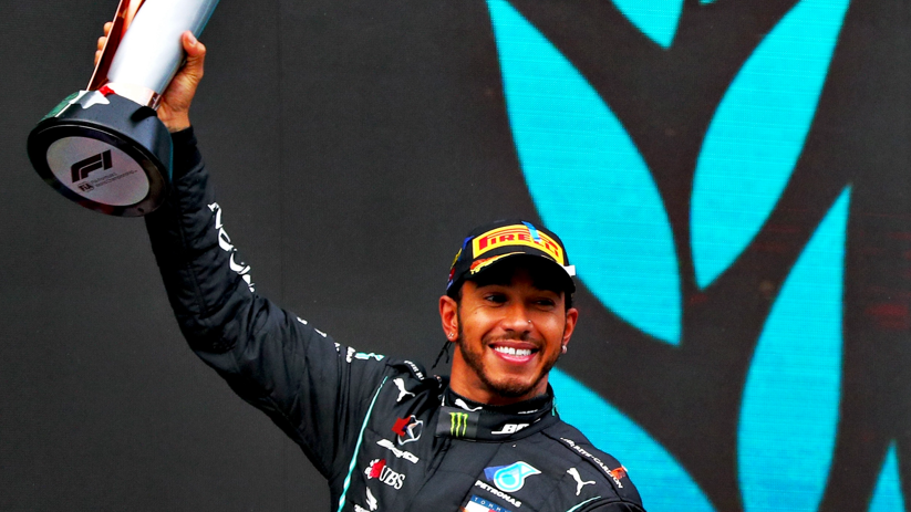 Hamilton: «Vou viver outro sonho de infância e conduzir um Ferrari»