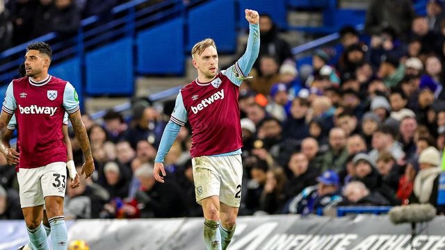 Bowen a celebrar o golo em Stamford Bridge