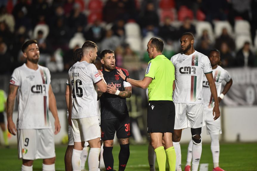 João Pinheiro foi o árbitro do E. Amadora-Benfica (foto: Miguel Nunes)