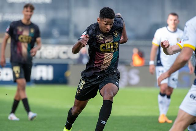 Mercado: Caio (Estrela) prefere Portimonense e faz cair acordo com o Tondela