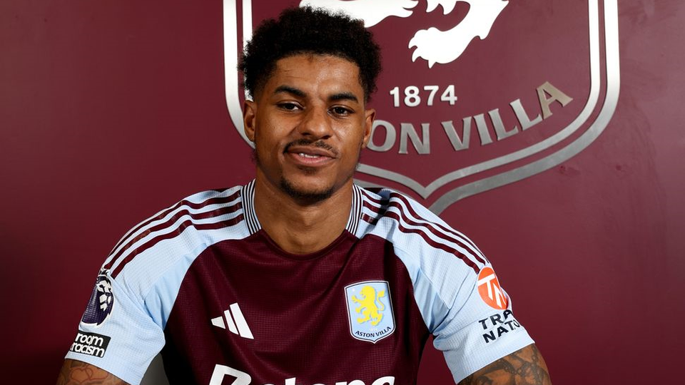 Rashford a assinar contrato com o Aston Villa