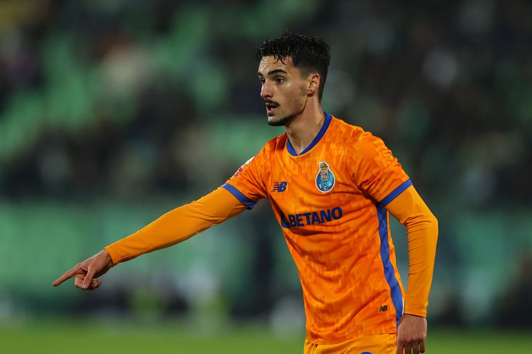 Eustáquio convocado pelo Canadá para a 'final four' da Liga das Nações da CONCACAF