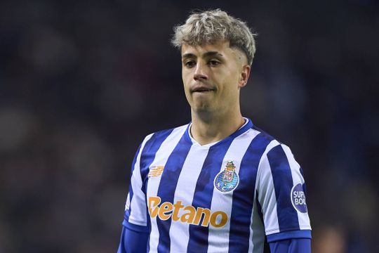 Mercado FC Porto: Iván Jaime já viaja para Valência