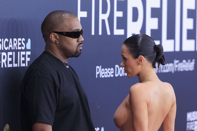 Podia ser mais um vídeo do vestido da mulher de Kanye West, mas é um reforço do Paços