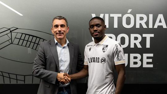 Mercado oficial: Vitória de Guimarães contrata médio do Casa Pia