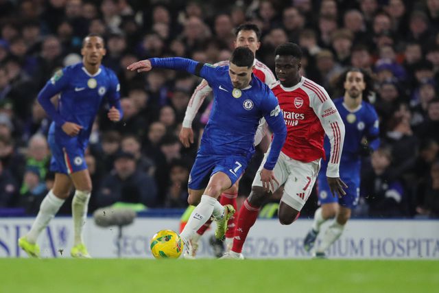 Pedro Neto em ação frente ao Arsenal