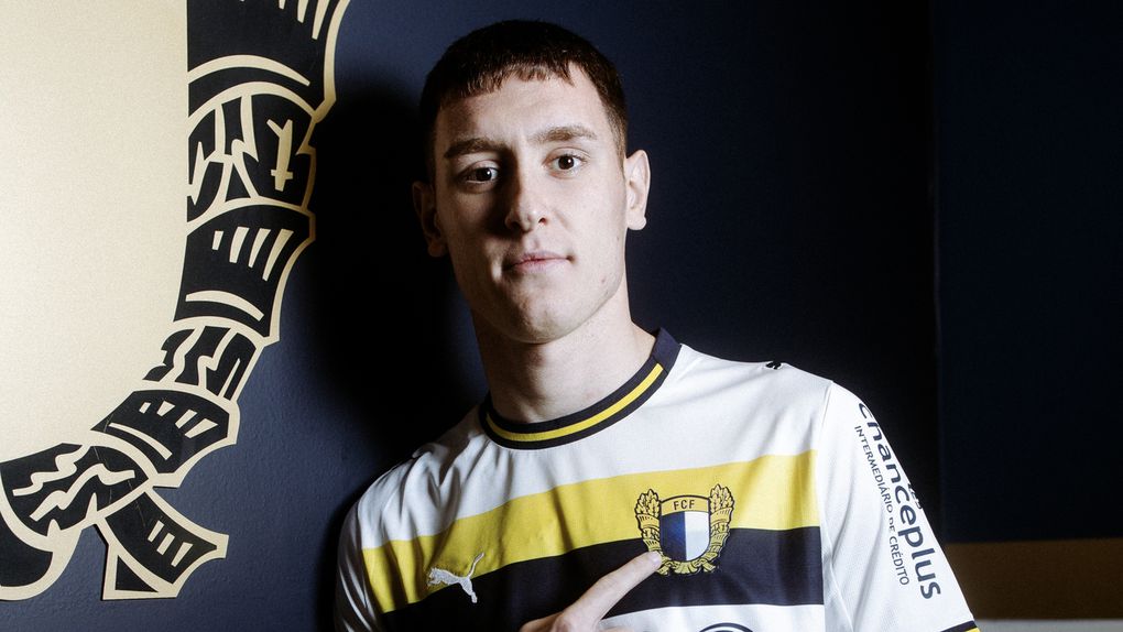 Internacional sub-21 pela Sérvia aceitou o projeto dos azuis e brancos do Minho e vive a primeira experiência fora do seu país - Foto: Famalicão