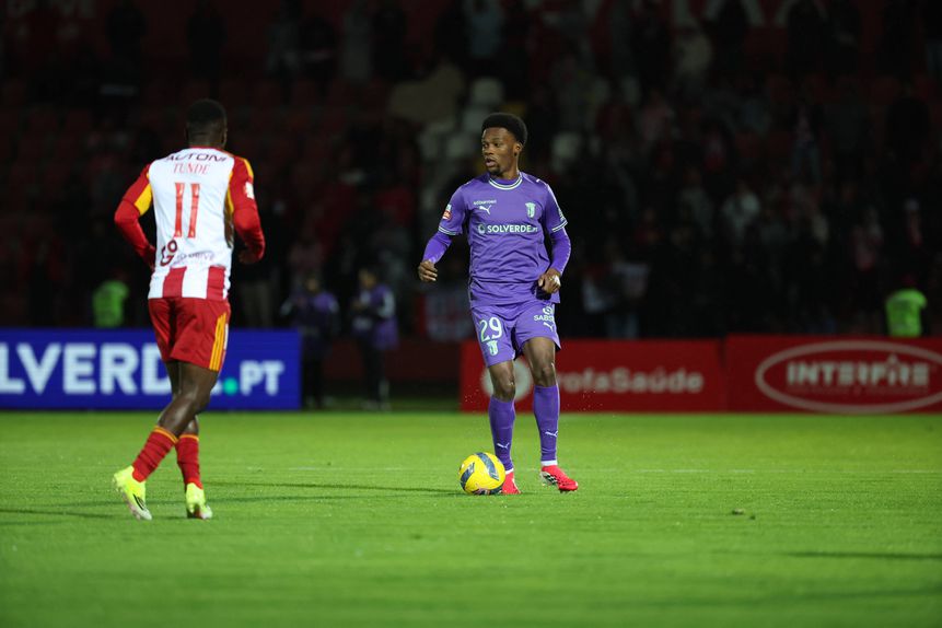 Camisola 29 lesionou-se e falhará os próximos compromissos dos guerreiros do Minho