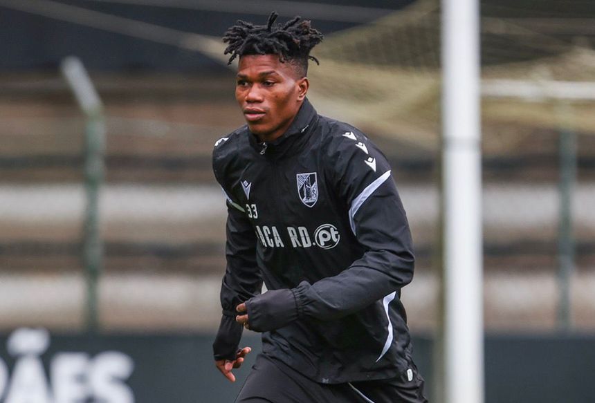 Opara foi o único reforço da equipa A - Foto: Vitória de Guimarães