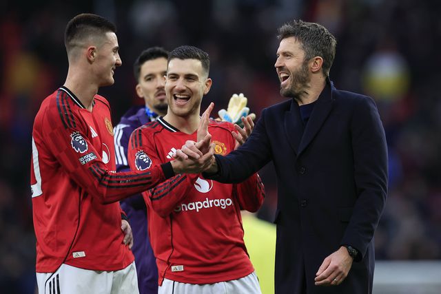 Michael Carrick pediu a Berbatov para ajudar Sesko