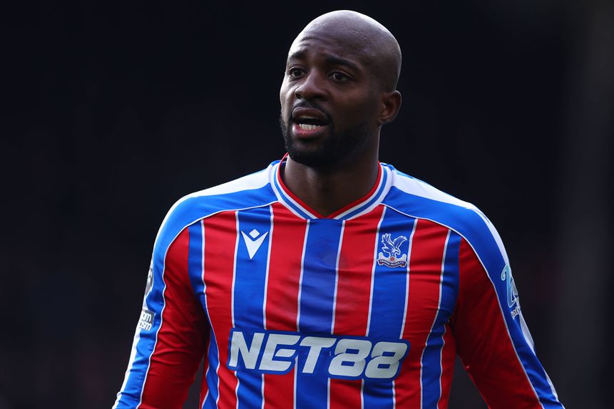 Jean-Philippe Mateta permanece em Londres até ao final da temporada