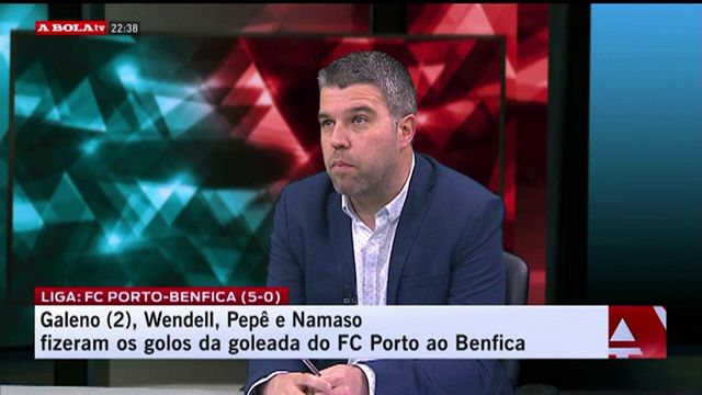 «Cada vez que Schmidt mexe para melhorar, acaba por piorar...»