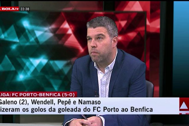 «Cada vez que Schmidt mexe para melhorar, acaba por piorar...»