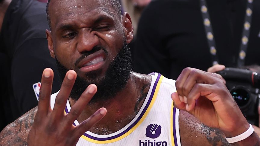 E já está: LeBron James chegou aos 40 mil pontos!