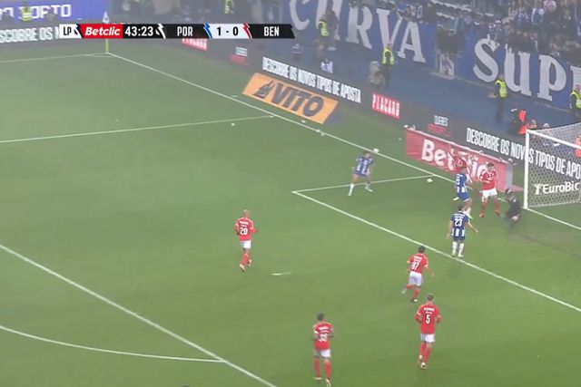 Vídeo: Galeno bisa antes do intervalo